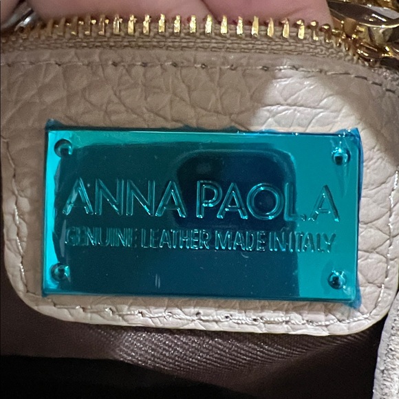 Anna Paola | Italian Leather Satchel w/ Crossbody & Scarf - Picture 7 of 16